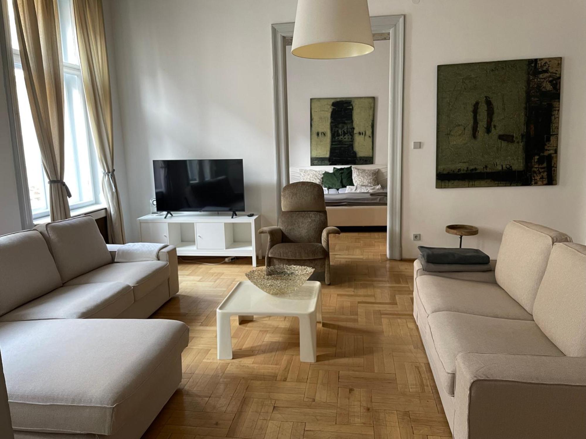 Lejlighed Beautiful 3 Bedroom In 7th District *