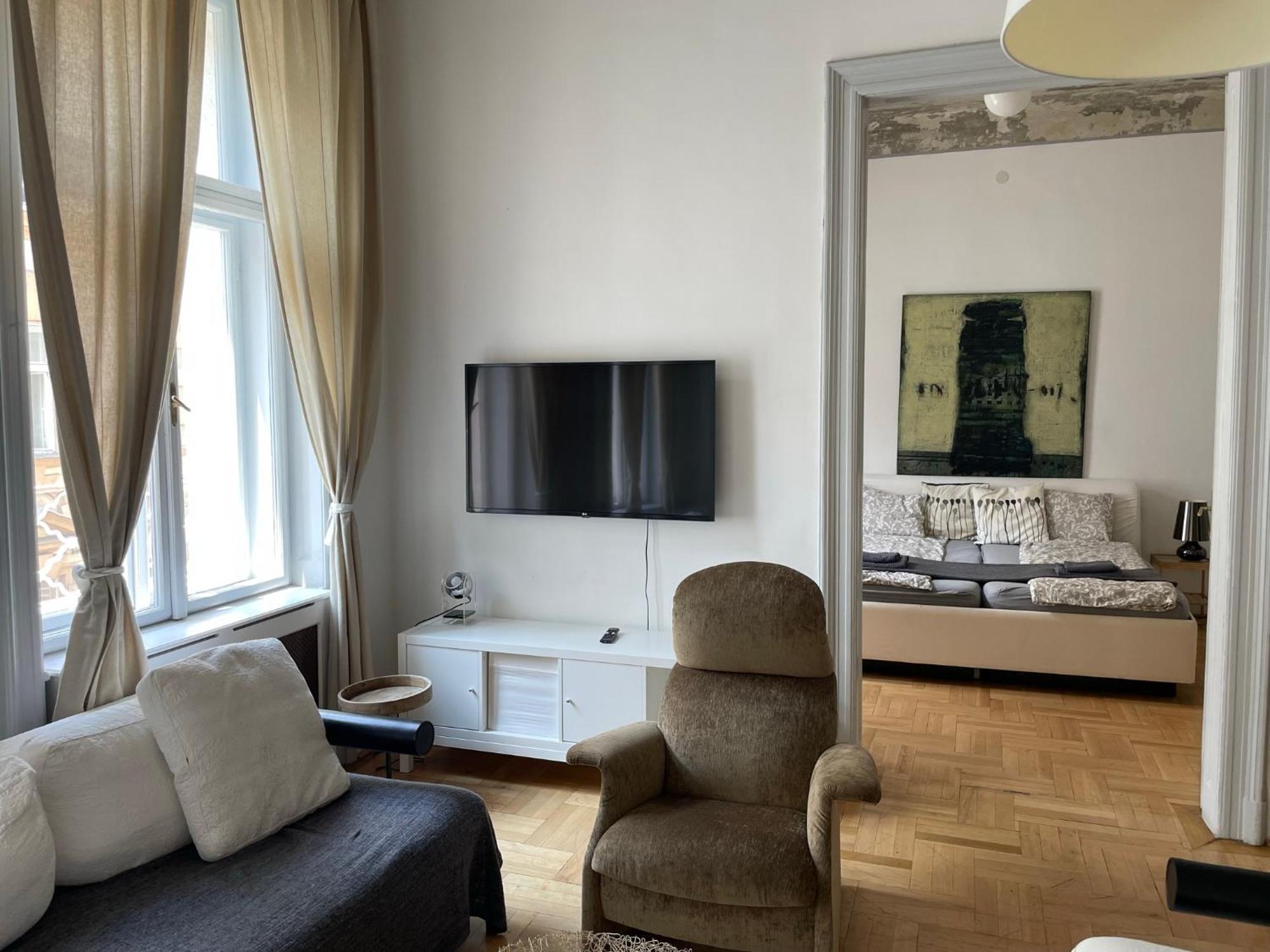 Beautiful 3 Bedroom In 7th District Budapeszt